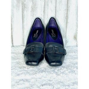 Nine & Company Black Heeled Loafers With Buckle Size 7.5